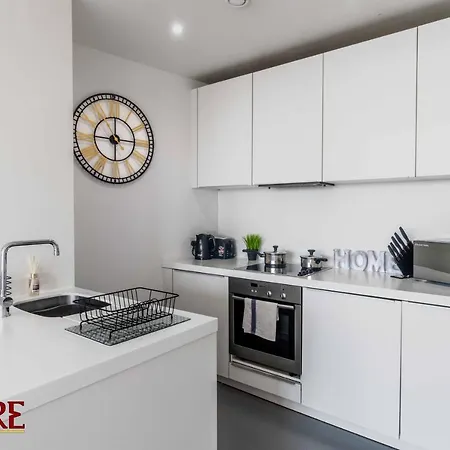 Unique One Bedroom In Centre